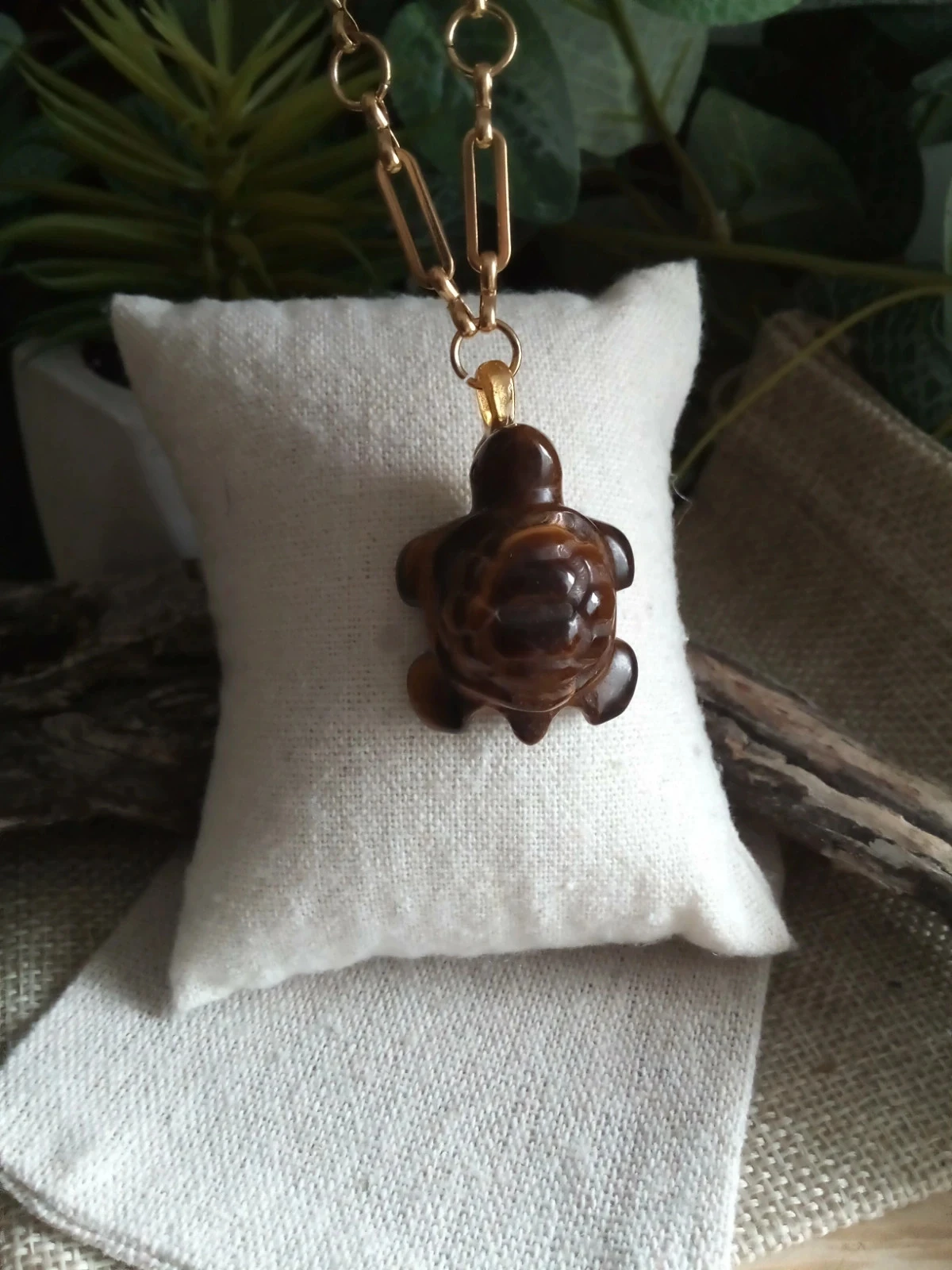 Collier pendentif tortue en pierre oeil de tigre – photo 3